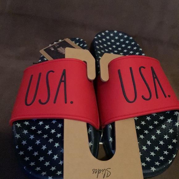 Rae Dunn USA SLIDES - Picture 2 of 3